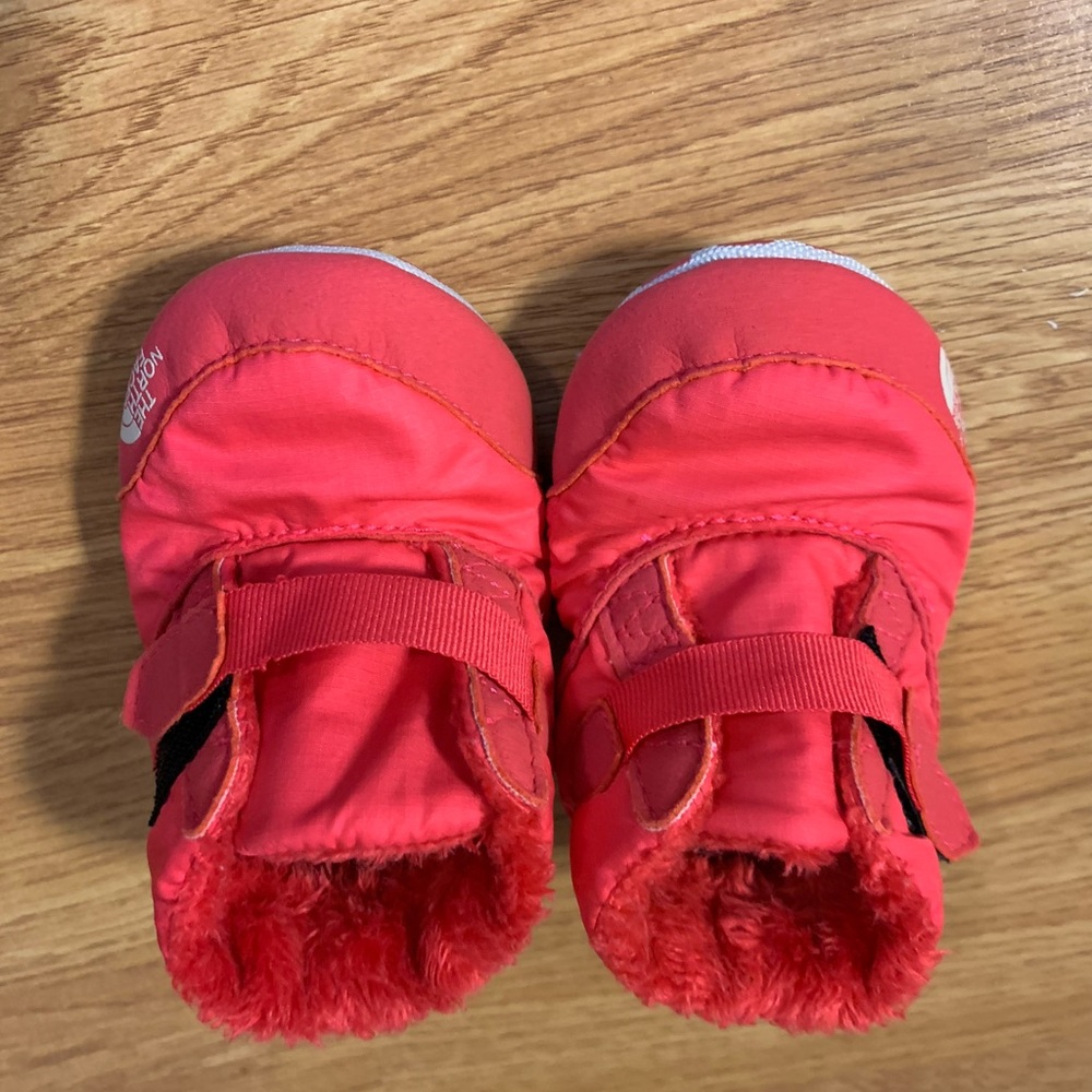 The north face baby booties